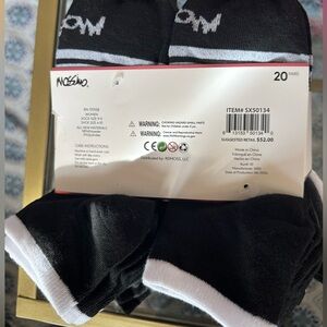 MOSSIMO women quarter cut socks 20 pairs 
sock size 9-11
shoe size 4-10